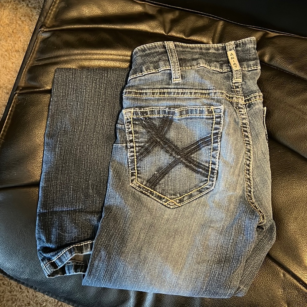 Woman’s Ariat jeans 27L
